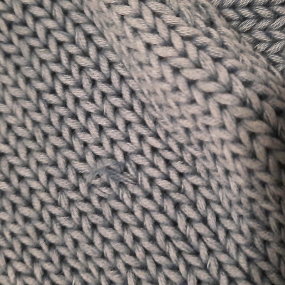 Blue knit TNA sweater - Picture 4 of 4